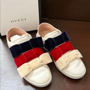 Gucci Ace w/ Velvet Bows Sneaker 38.5